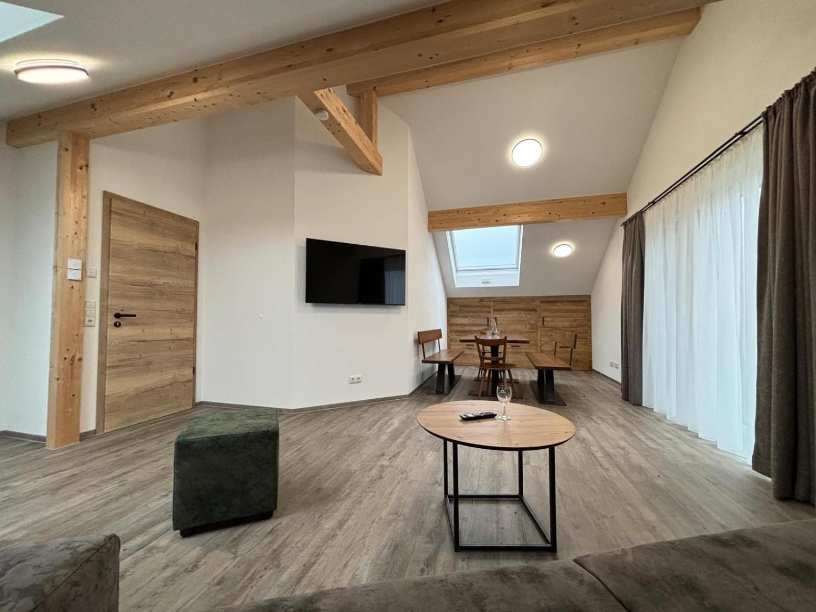Landgasthaus Zur Linde Inn Pleiskirchen